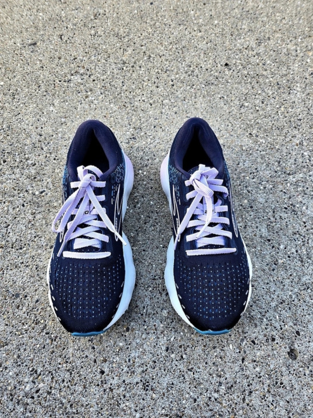 Brooks Ghost 14 Women's Athletic Shoes US 7 Blue & White